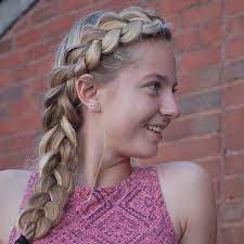 The trick lays in visual emphasizing the difference between long and short strands. 40 Cute And Cool Hairstyles For Teenage Girls