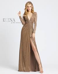 Mac duggal at neiman marcus is a glamorous assortment of gowns and dresses for special occasions you'll never forget. Mac Duggal 26194i Echo Evenings