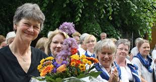11 6 2017 Unser Gemischte Chor Durfte In Stakendorf Das Programm Der Liedertafel Mit Gestalten Blumen Fur Unsere Chorleiterin Blumen Gestalten