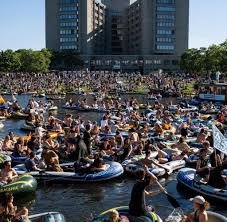 Vier protestkundgebungen in berlin, die für pfingsten angemeldet wurden, sind von der versammlungsbehörde verboten worden; Corona Regelverstosse Infektionshygienische Katastrophe Welt