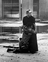 Morabito won the 1968 pulitzer prize for spot news. 30 Pulitzer Prize Winning Photographs That Provoke And Shock Viewers Success Life Lounge