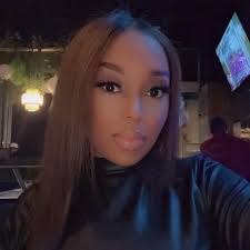 ☺️Barnes & Noble has 50% off hard cover books😊 til 9/4