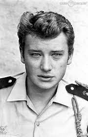 Johnny hallyday — hey joe 03:06 johnny hallyday — allumer le feu 04:21 johnny hallyday — souvenirs, souvenirs 02:13 11 Idees De Sergent Smet Noir Et Blanc Johnny Hallyday Sergent Service Militaire