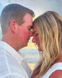 Nicole Scarbrough's Instagram, Twitter & Facebook