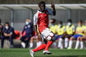 Cavani and fernandes lead a storming second half fightback before pogba and greenwood get in on the act after dzeko and pellegrini had fired in two away goals Roger Fernandes Jovens Promessas
