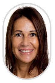 She uses different methods to work, such as: Barbara Levi House Of Rose Professional