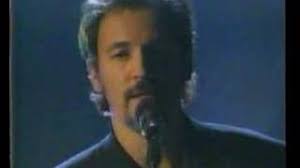 It won the 66th oscar award in 1994 for best original song as well as four grammys: Streets Of Philadelphia Von Bruce Springsteen Laut De Song