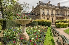 Les horaires d'ouverture de jardin public à bordeaux n'ont pas encore été renseignés.ajoutez les ! Jardin Public De L Hotel Salomon De Rothschild Fondation Des Artistes