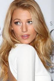 Blake lively rocked 5 hairstyles in 1 day—and you can, too: Blake Lively Hair In 2020 Blake Lively Hair Blake Lively Hair Color Natural Hair Styles