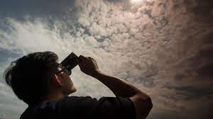 Le 20 mars prochain, une éclipse solaire va plonger une partie du monde en pleine nuit. 4bofbsg9uqnuom