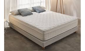 It consists of a wooden frame filled with springs (or a metal grid) and wrapped in fabric. Mattress Box Spring Premier Mobelium