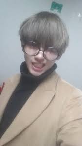 #taekooknsfw where ceo taehyung is working from home, only to get distracted by his bratty needy boyfie, so when taehyung is jungkook is clear guys he stating facts.pic.twitter.com/fz4ly9hwaj. Numero Equivocado Kookv Taehyung Selca Kim Taehyung Taehyung
