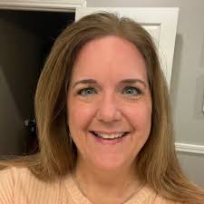 Laura Crow (@laura_l_crow)