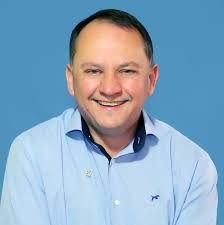 População estranha, mas ex-prefeito confirma que solicitou auxílio com  esposa e filha em MS