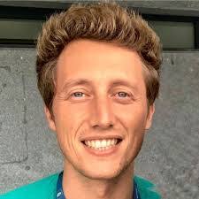 Javier Arroyo's Instagram, Twitter & Facebook