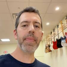 354 S Kalamazoo Mall. #kalamazoo #guitar #localbusiness