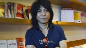 You searched for abdee slank. Selain Jadi Komisaris Telkom Abdee Slank Juga Menjabat Komisaris Di 2 Perusahaan Ini Tribunnews Com Mobile