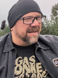 Rainy Roadster Ride #bonnieandclyde #honestpeyton #hotrod #347 #@Benn...