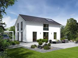 The stylish monthly magazine for those who love town and country life, featuring fashion, interiors, food, property and luxury travel. Town Country Haus Ihr Massivhaus Spezialist Hausbau Portal Net