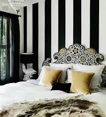 Duvar Kagidina Ucuz Ve Kolay Alternatif Bant Ile Boyanan Duvarlar Ev Gezmesi