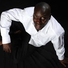 En 2005, à helsinki, il devient le deuxième athlète masculin français après stéphane. Ladji Doucoure Danse Avec Les Stars 5 Choses A Savoir Sur L Ex Champion Du Monde D Athletisme Femme Actuelle Le Mag