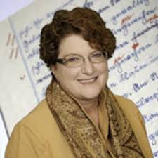 Lauri Burkons (@tallredheadtech)