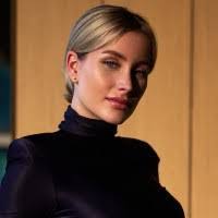 Maureen Vogt's Instagram, Twitter & Facebook