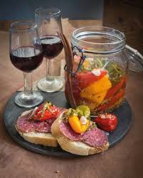 Barfood Der Abend Ist Noch Jung Essen Und Trinken Focaccia Rezept Fingerfood