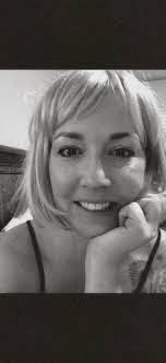 Sarah Bridgewater's Instagram, Twitter & Facebook