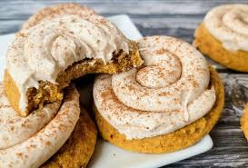 How Long Do Crumbl Cookies Last (How To Store Crumbl Cookies)