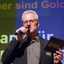 Wir sind persönlich für sie da. Steffen Jany Firmenkundenberater Bank Fur Unternehmer Vr Bank Muldental Eg Xing