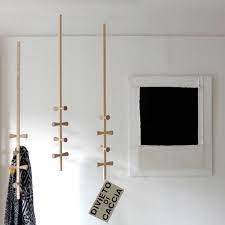 Non sai come muoverti ma vorresti dei prodotti di qualità e su cui fare affidamento a lungo termine? Attaccapanni Da Soffitto Cerca Con Google Shop Design Design Retail Inspiration