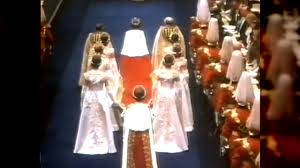 After elizabeth became queen, philip's uncle dickie mountbatten declared, the house of mountbatten now reigns. yet elizabeth's grandmother, queen mary, and winston churchill, then the prime minister, did not agree. Queen Elizabeth Die Kronung Youtube