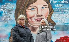 Elizabeth Livingstone's Instagram, Twitter & Facebook