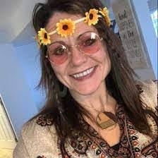 Denise Peyton's Instagram, Twitter & Facebook