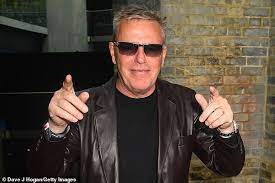 Fast & free worldwide shipping. Madness Singer Suggs Admits He Found Late 1970s Football Violence As A Chelsea Fan Thrilling Daily Mail Online