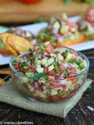 Kachumbari East African Delightful Onion And Tomato Salad Chop Everything And Serve See P En 2020 Recettes De Cuisine Africaine Recettes De Cuisine Cuisine Africaine