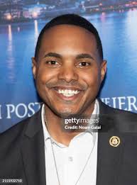 1,650 June Ritchie Photos & High Res Pictures