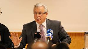 Baltasar garzón rechaza un nuevo juicio a otegi y dice que vox es un partido poco democrático. La Actualidad De Baltasar Garzon El Abogado Que Busca El Juicio Internacional A Pinera