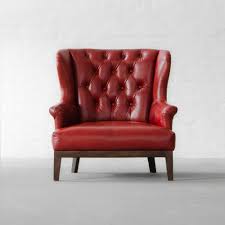 Classic textured fabrics, button tufted detailing, and sophisticated weathered woods come together effortlessly to enhance your living space. Loveseat Tufted Leather