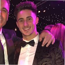 Sam Parnell's Instagram, Twitter & Facebook