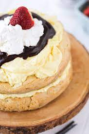 Cream Puff Cake Cream Puff Cakes Desserts Frosting Recipes