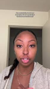 Laura Slay's Instagram, Twitter & Facebook