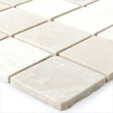 Edles mosaik aus naturstein, teils matt, teils poliert, bogengröße 30 x 30 cm, größe der einzelnen steine 1,5 x 1,5 cm.individuell zuschneidbar, da netzverklebt. Naturstein Mosaik Fliesen Travertin Beige Mosaikfliesen Fliesen Mosaik