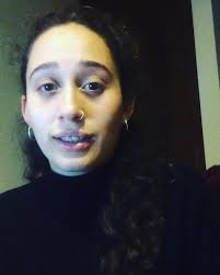 Ella es Valentina Mora actriz de...