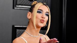 There are no formal educational requirements for actors, but training is a good place to start. Dua Lipa Says She D Love To Become An Actress Someday And We Re Here For It