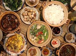 You can concentrate a late evening dinner party around a movie as well as serve supper together with or afterward. Vietnamese Food Guide 22 Must Eat Dishes That Aren T Pho Or Banh Mi Vogue