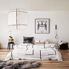 So today, we have collated white bedrooms in the condominium which can also give you ideas on the combination of white walls and wooden flooring looks really nice in this bedroom. Decorating Bedrooms With White Walls