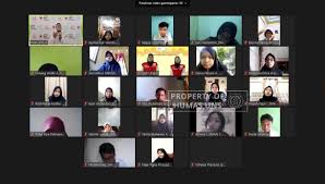 § mengukur suhu,menghitung denyut nadi,dan pernapasan. Ksr Uns Menggelar Pelatihan Pmr Wira Secara Daring Universitas Sebelas Maret