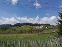 La loc de cinste se află desigur ouăle bucovinene, realizate cu tot felul de tehnici (tehnica batik a scufundării, cu ceară, etc). Top 5 Locuri Fascinante De Vizitat Romania Autoboca Blog